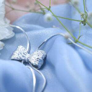 Bow Elegance Silver Chain